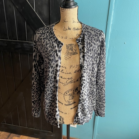 croft & barrow Sweaters - Animal print cardigan. Size XL.